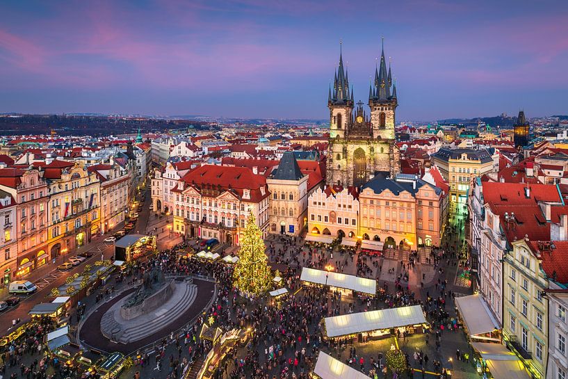 Kerstmarkt in Praag, Tsjechië van Michael Abid