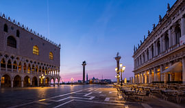 Sonnenaufgang in Venedig. von Bart Ceuppens
