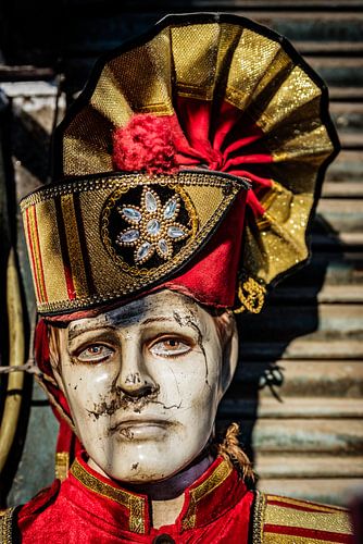 Mannequin met muziekband uniform