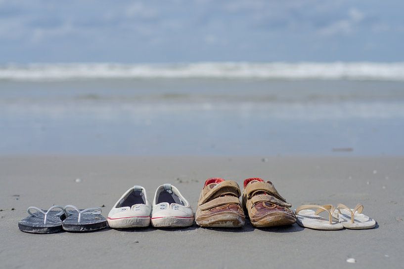 Left shoes by Jan Hagen