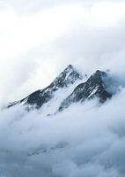 Bergen in de wolken