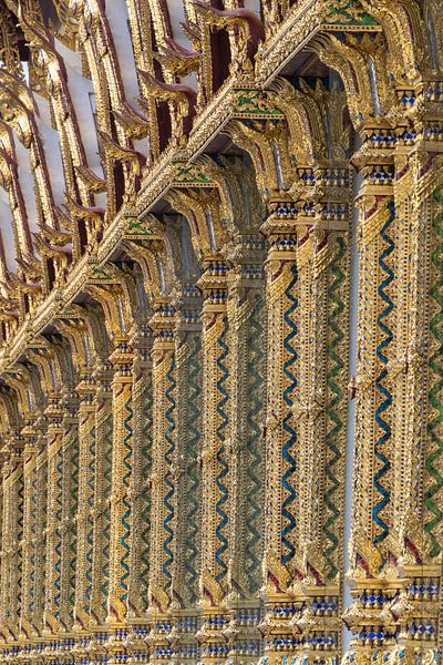 Golden flames of rattanakosin art by Walter G. Allgöwer