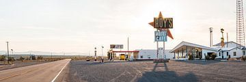 Route 66: Roy's Motel and Café (panorama) van Frenk Volt