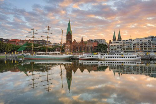 Blick zur Schlachte in Bremen am Morgen