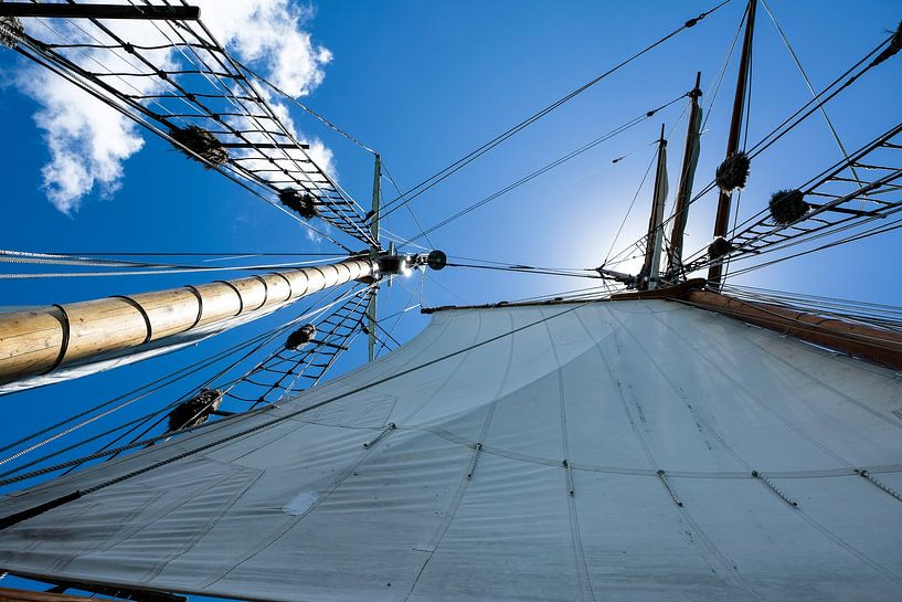 le vent dans la voile par Erich Fend