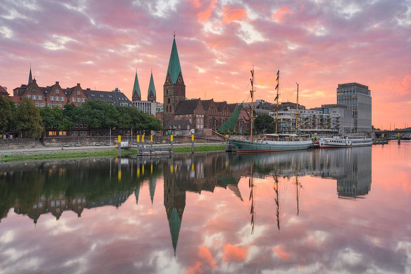 Blick zur Schlachte in Bremen bei Sonnenaufgang von Michael Valjak