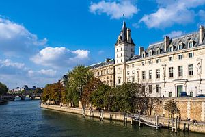 Blick über die Seine in Paris, Frankreich