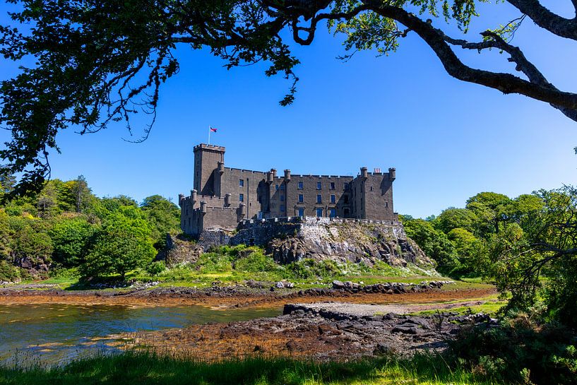 Dunvegan Castle, Isle of Skye... van Jürgen Wiesler