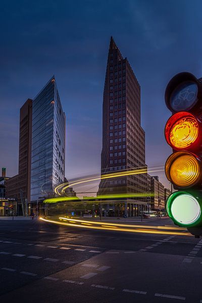 Verkeerslicht Berlijn van Iman Azizi