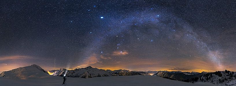 Under the Starbow, Dr. Nicholas Roemmelt by 1x