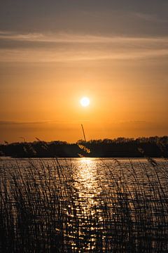 Zonsondergang bij meer van SA Fotografie