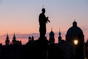 Prag - Auf der Karlsbrücke bei Nacht