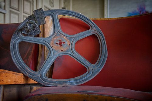 Urbex: Filmrol in een  verlaten theater