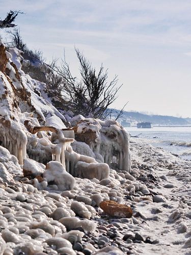 Gefrorener Strand – Steilküste Hohes Ufer, Ahrenshoop, Darß