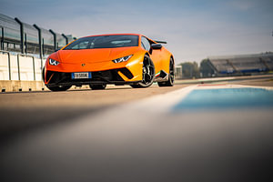 Supercars - Aston Martin - Porsche - Lamborghini - Ferrari