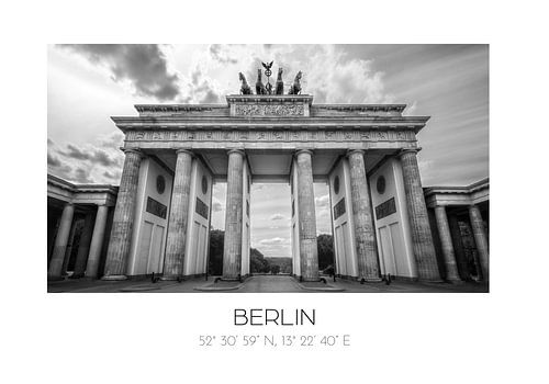 Grafische poster Brandenburger tor met coördinaten | Berlijn | Duitsland | Zwartwit fotografie
