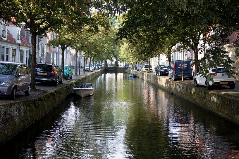 Kanal in Enkhuizen von Kees van Dun