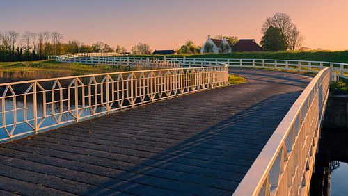 Sonnenuntergang am Aduarderzijl in der Provinz Groningen von Henk Meijer Photography