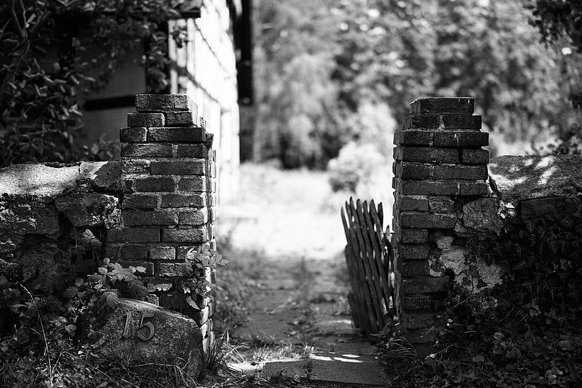 Motiv 2 – „Der alte Kotten“: Die Schwelle zur Erinnerung von Momentaufnahme | Marius Ahlers