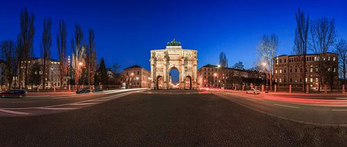 Siegestor Munich at blue hour (Panorama)