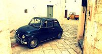 Italë - Puglia - Fiat 500 en Ape in de oude binnenstad van Martina Franca  van Robert-Jan van Lotringen thumbnail