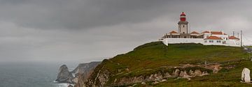 Phare sur la côte atlantique au Portugal sur Jonas Weinitschke