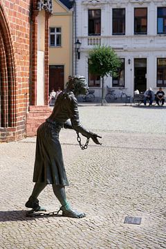 Monument of Grete Minde in Tangermünde by Heiko Kueverling