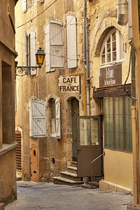 Cafe de France, Auch, Midi-Pyrenäen. von David Bleeker