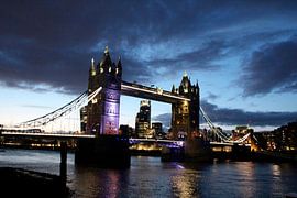 London by night von Juliette van de Klashorst