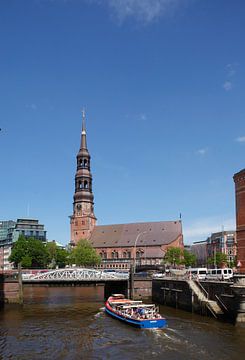 Katharinenkirche, kerk, tewaterlating, boot, Hamburg van Torsten Krüger