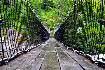 De loopbrug - Grimselpass, Zwitserland van Be More Outdoor