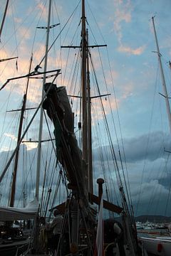 Ready for a sailing trip by whmpictures .com