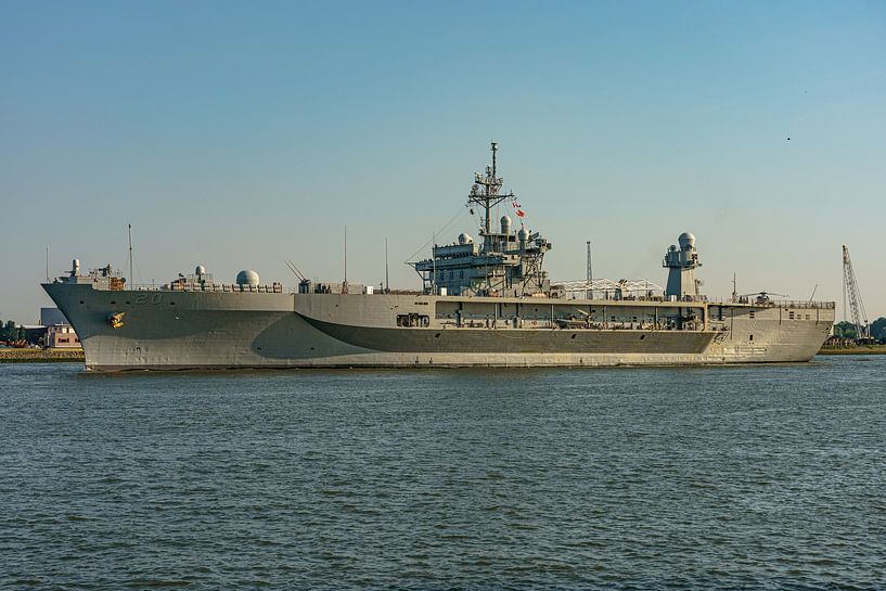 USS Mount Whitney (LCC/JCC 20) of the U.S. Navy. by Jaap van den Berg