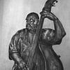 De Jazz Bassist en de Blues in Zwart-Wit van David Morales Izquierdo