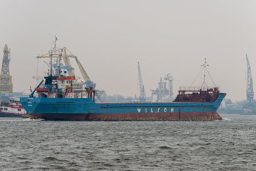 De haven Amsterdam blijft altijd in beweging