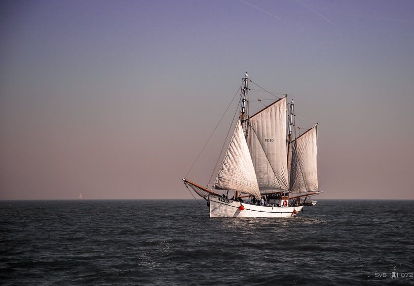 Sailboat by SvB 072
