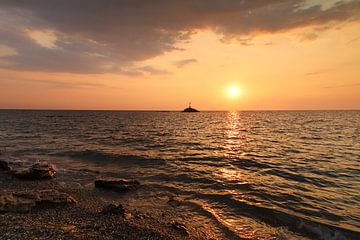 Sunset in Greece by foto by rob spruit