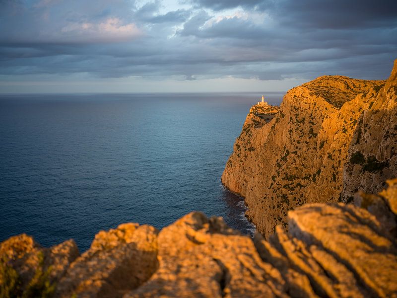 Mallorca - Een iets ander uitzicht op de vuurtoren van Cap Formentor van t.ART