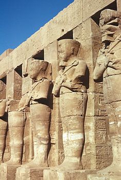 Beelden in de tempel van Amon (Karnak)