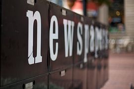 ZEITUNGSSCHRIFTEN von Charlotte Meindersma