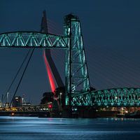 De Hef en Erasmusbrug in het volle maan licht