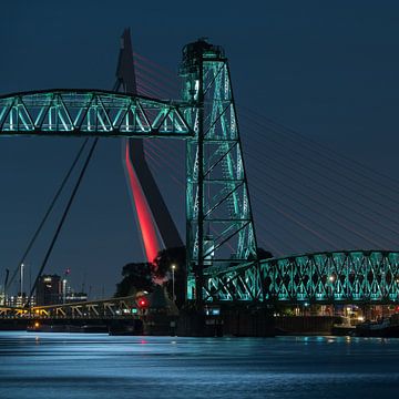 Die Hef- und Erasmusbrücke im Licht des Vollmonds
