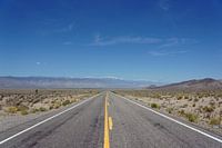 Endlose Straße im Death Valley