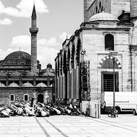 Moskee in Konya van Joan le Poole