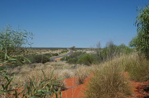 Lege weg in de Outback