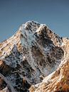 Nepal mountain in the morning light by Dayenne van Peperstraten thumbnail