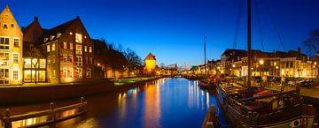 Abendlicher Blick über die Thorbeckegracht in der Stadt Zwolle von Sjoerd van der Wal Fotografie