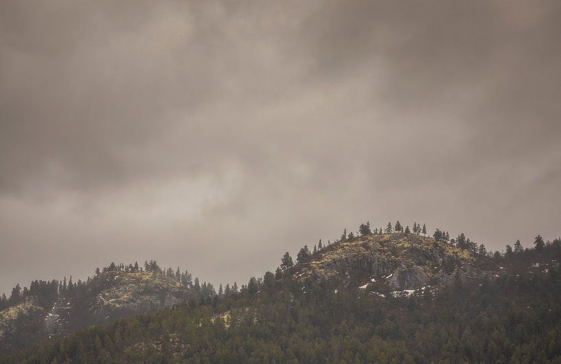 Bergen Pålsbufjorden - Geilo (Norway) by Marcel Kerdijk
