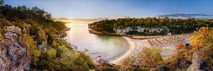 Sonnenaufgang in der Bucht Cala Llombards auf der Insel Mallorca