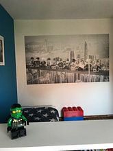 Klantfoto: Lunch atop a skyscraper Lego edition van Marco van den Arend, als behang